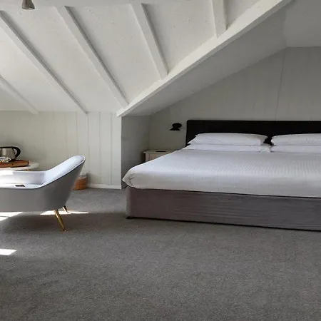 The Bay 3* Coverack
