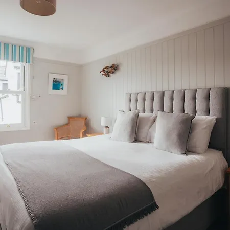 The Bay 3* Coverack