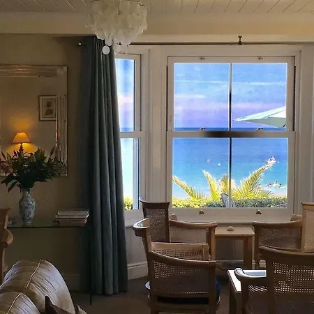 The Bay 3* Coverack