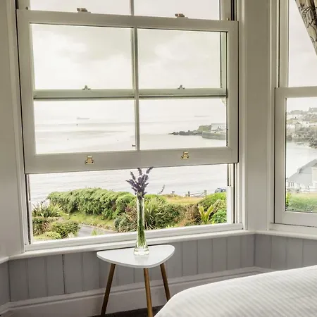 The Bay 3* Coverack